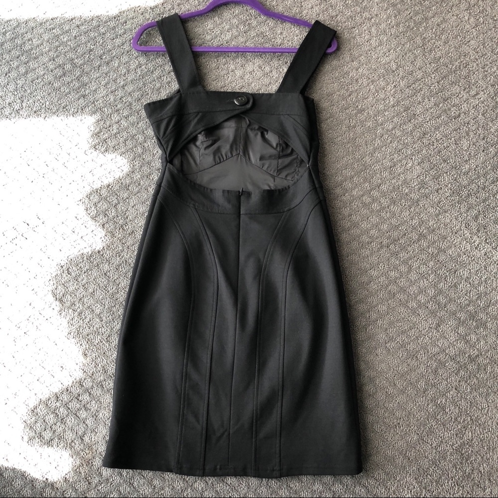 Nanette Lepore cut out back dress, size 4 - Picture 5 of 6